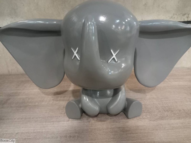 تصویر  مجسمه فيل دامبو